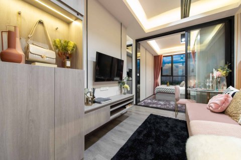 Condo in Bangkok, Thailand, 2 bedrooms  № 166751 - photo 7