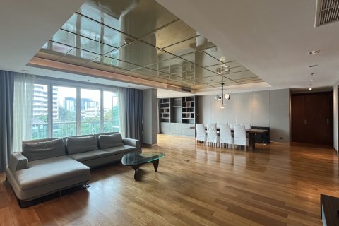 Condo in Watthana, Bangkok, Thailand, 4 bedrooms  № 201183 - photo 14