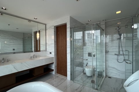 Condo in Watthana, Bangkok, Thailand, 4 bedrooms  № 201183 - photo 22