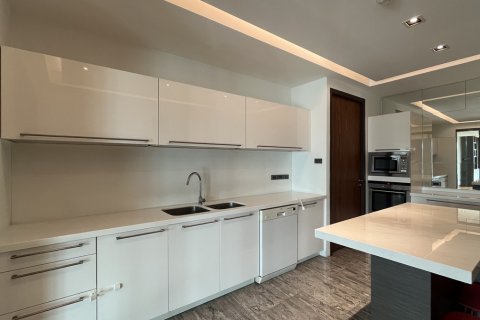 Condo in Watthana, Bangkok, Thailand, 4 bedrooms  № 201183 - photo 12