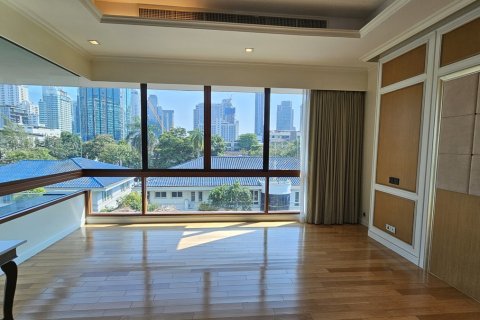 Eigentumswohnung in Watthana, Bangkok, Thailand, 4 Schlafzimmer № 201188 - Foto 26
