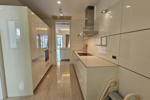 Eigentumswohnung in Watthana, Bangkok, Thailand, 4 Schlafzimmer № 201188 - Foto 16