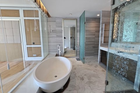 Eigentumswohnung in Watthana, Bangkok, Thailand, 4 Schlafzimmer № 201188 - Foto 25