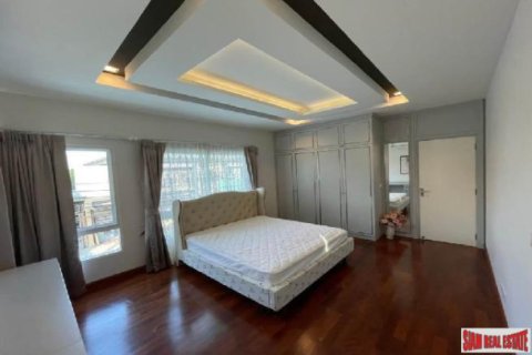 Casa de 4 dormitorios en Bang Na, Bangkok, Tailandia № 203171 - foto 5