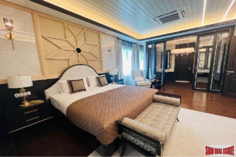 Casa de 4 dormitorios en Lat Krabang, Bangkok, Tailandia № 203172 - foto 4