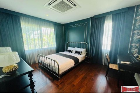 Casa de 4 dormitorios en Lat Krabang, Bangkok, Tailandia № 203172 - foto 3