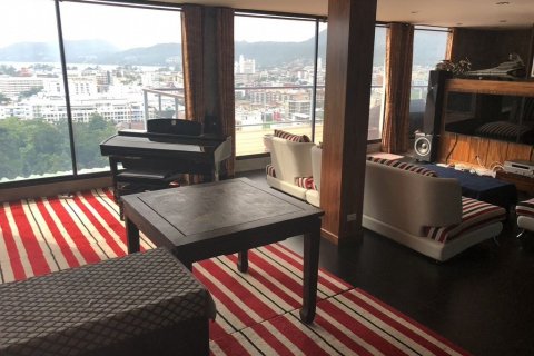 Apartamento de 2 dormitorios en Kathu, Tailandia № 139340