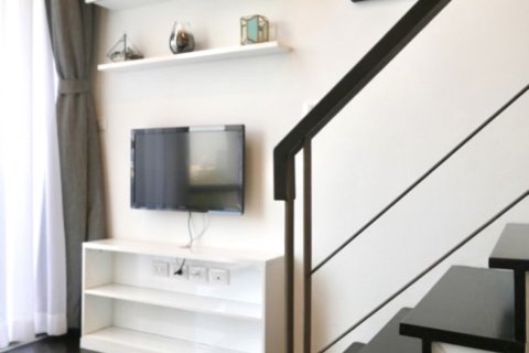Condominio de 1 dormitorio en Bangkok, Tailandia № 163908 - foto 4