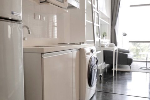 Condominio de 1 dormitorio en Bangkok, Tailandia № 163908 - foto 5