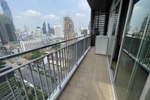Condominio de 2 dormitorios en Sathon, Bangkok, Tailandia № 163906 - foto 11