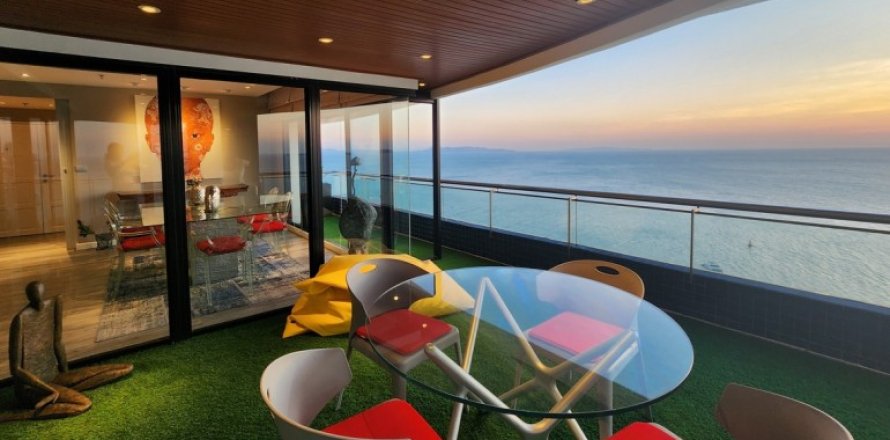 Condo in Pattaya, Thailand, 3 bedrooms  № 233145