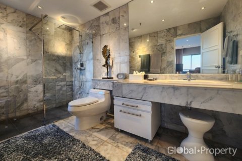 Condo in Pattaya, Thailand, 3 bedrooms  № 233145 - photo 21