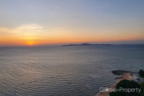 Condo in Pattaya, Thailand, 3 bedrooms  № 233145 - photo 4