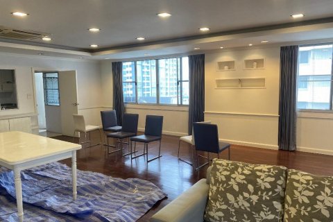 Condominio de 3 dormitorios en Bangkok, Tailandia № 65843 - foto 3