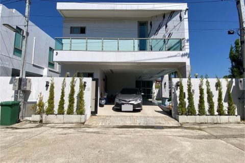 บ้านในเชียงใหม่, ประเทศไทย 4 ห้องนอน № 160105