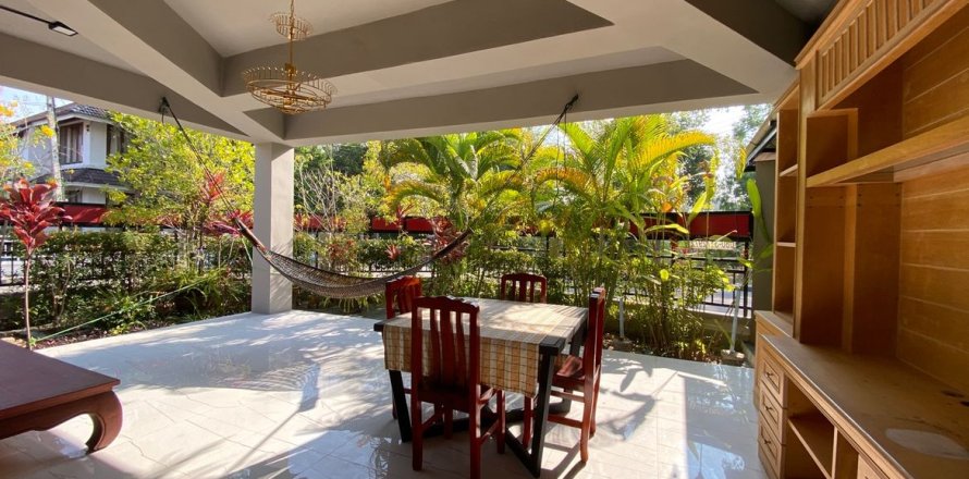 Casa de 5 dormitorios en Chiang Mai, Tailandia № 160102