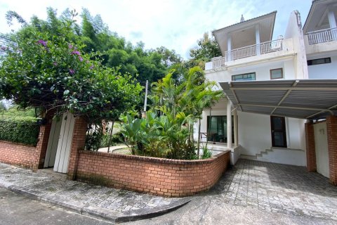 Casa de 3 dormitorios en Chiang Mai, Tailandia № 160103