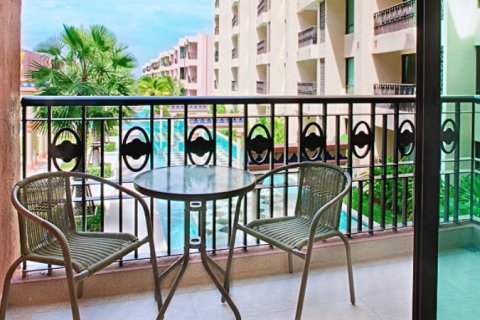 Condominio de 3 dormitorios en Hua Hin, Tailandia № 168457 - foto 2