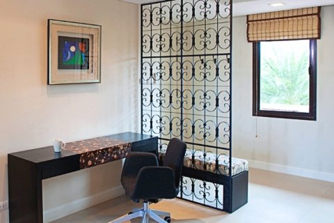 Condominio de 3 dormitorios en Hua Hin, Tailandia № 168457 - foto 5