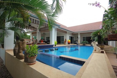 Villa à Hua Hin, Thaïlande 4 chambres № 168461
