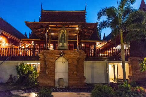 Chalet de 4 dormitorios en Hua Hin, Tailandia № 168458 - foto 25