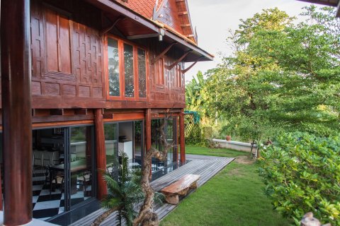 Chalet de 4 dormitorios en Hua Hin, Tailandia № 168458 - foto 4