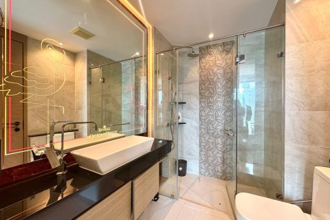 Apartamento de 2 habitaciones en Pattaya, Tailandia № 167152 - foto 6