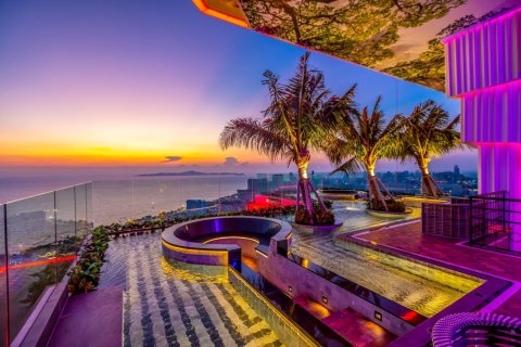 Apartamento de 2 habitaciones en Pattaya, Tailandia № 167152 - foto 10