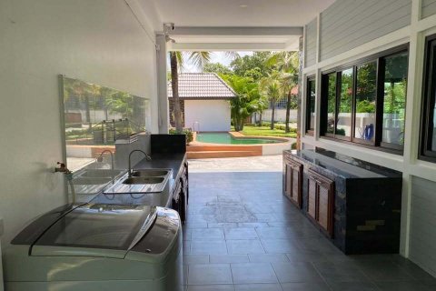 Haus in San Sai, Thailand 5 Schlafzimmer № 155008 - Foto 8