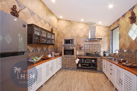Chalet de 4 dormitorios en Ko Samui, Tailandia № 179994 - foto 6