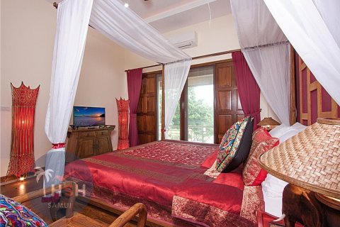 Chalet de 4 dormitorios en Ko Samui, Tailandia № 179994 - foto 15