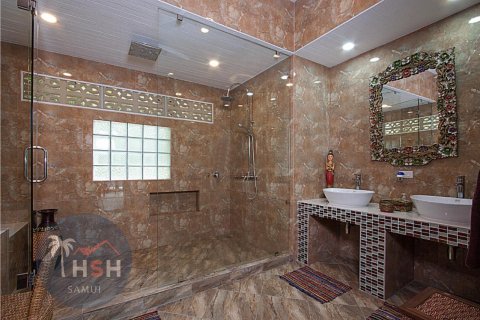 Chalet de 4 dormitorios en Ko Samui, Tailandia № 179994 - foto 17