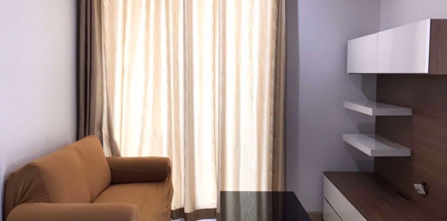 Condominio de 2 dormitorios en Phra Khanong, Bangkok, Tailandia № 48063