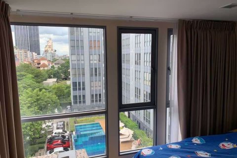 Condominio de 2 dormitorios en Phra Khanong, Bangkok, Tailandia № 48064 - foto 9