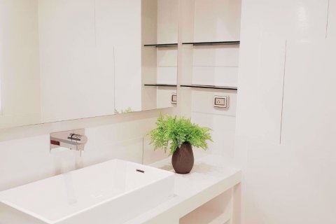 Condominio de 1 dormitorio en Sathon, Bangkok, Tailandia № 48062 - foto 12