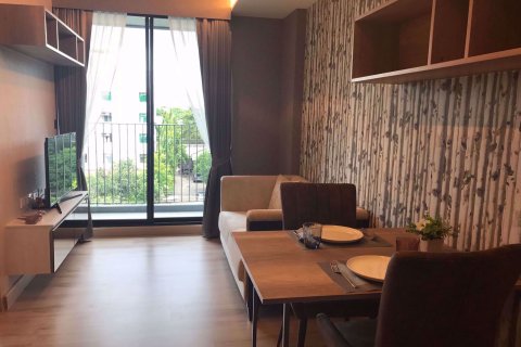 Condo à Phra Khanong, Bangkok, Thaïlande, 1 chambre  № 71561