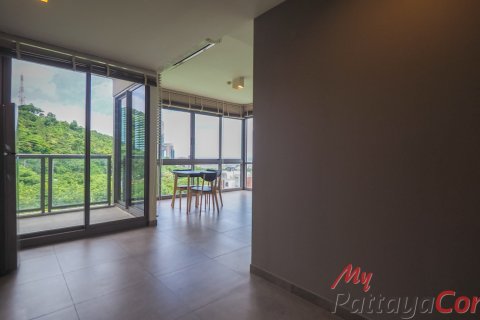 Condominio de 2 dormitorios en Bang Lamung, Tailandia № 233714