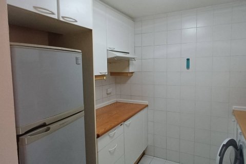 Condo in Bangkok, Thailand, 2 bedrooms № 115230 - photo 3