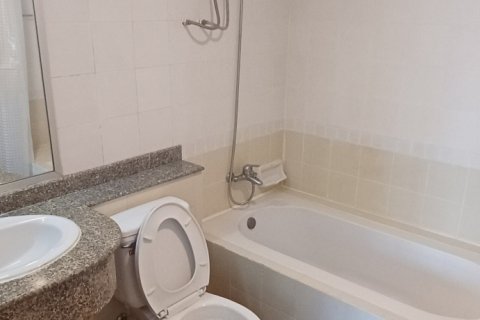 Condo in Bangkok, Thailand, 2 bedrooms № 115230 - photo 6