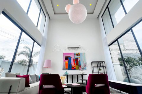 Casa de 3 dormitorios en Sattahip, Tailandia № 209810 - foto 6