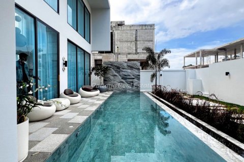 Casa de 3 dormitorios en Sattahip, Tailandia № 209810 - foto 5