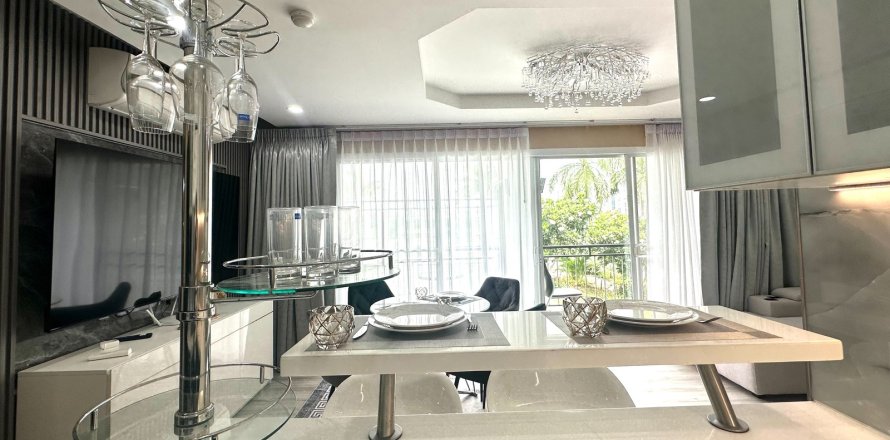 Apartamento de 2 dormitorios en Pattaya, Tailandia № 209814