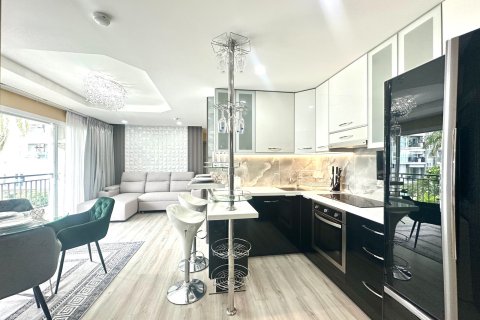 Apartamento de 2 dormitorios en Pattaya, Tailandia № 209814 - foto 2