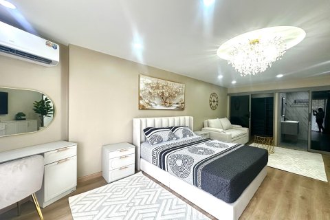 Apartamento de 2 dormitorios en Pattaya, Tailandia № 209816 - foto 17