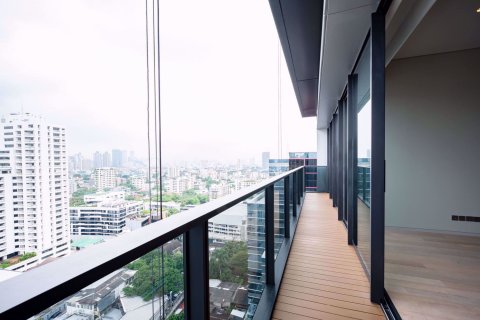 Condominio de 2 dormitorios en Watthana, Bangkok, Tailandia № 48168 - foto 15