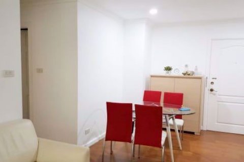 Condominio de 2 dormitorios en Watthana, Bangkok, Tailandia № 48166 - foto 2