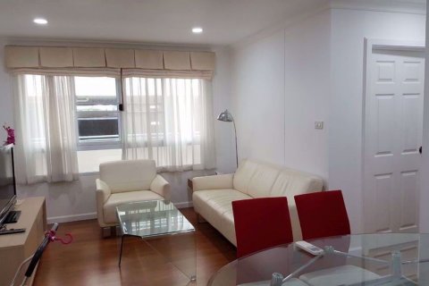 Condominio de 2 dormitorios en Watthana, Bangkok, Tailandia № 48166 - foto 3