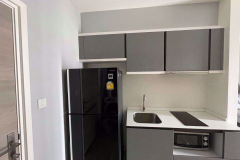 Condominio de 1 dormitorio en Bang Kho Laem, Bangkok, Tailandia № 48167 - foto 3