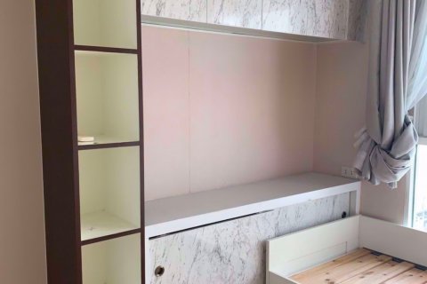 Condominio de 2 dormitorios en Huai Khwang, Bangkok, Tailandia № 48170 - foto 7