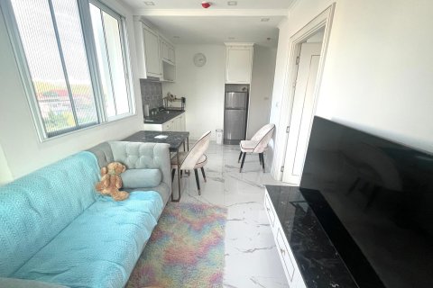 Apartamento de 2 habitaciones en Pattaya, Tailandia № 205854 - foto 4